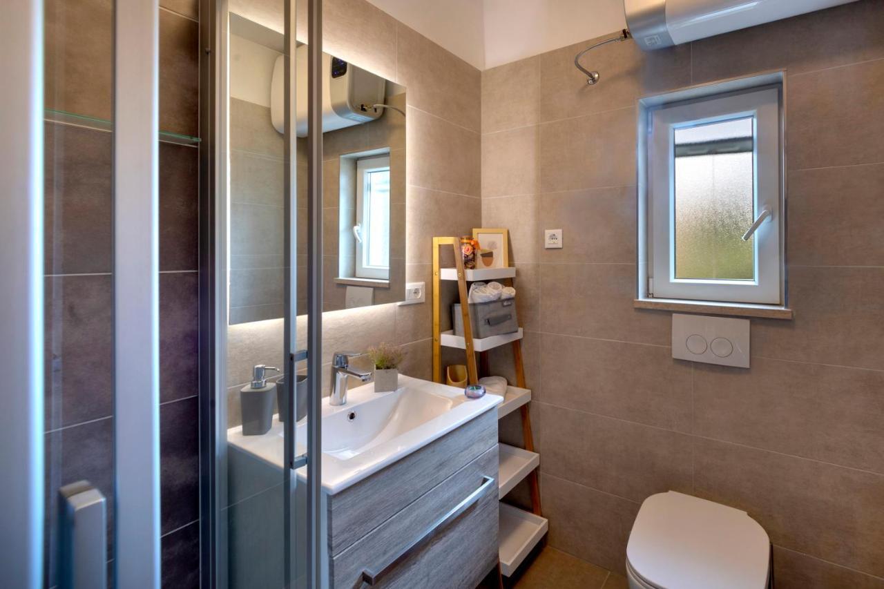 B Apartment ラヴニ エクステリア 写真